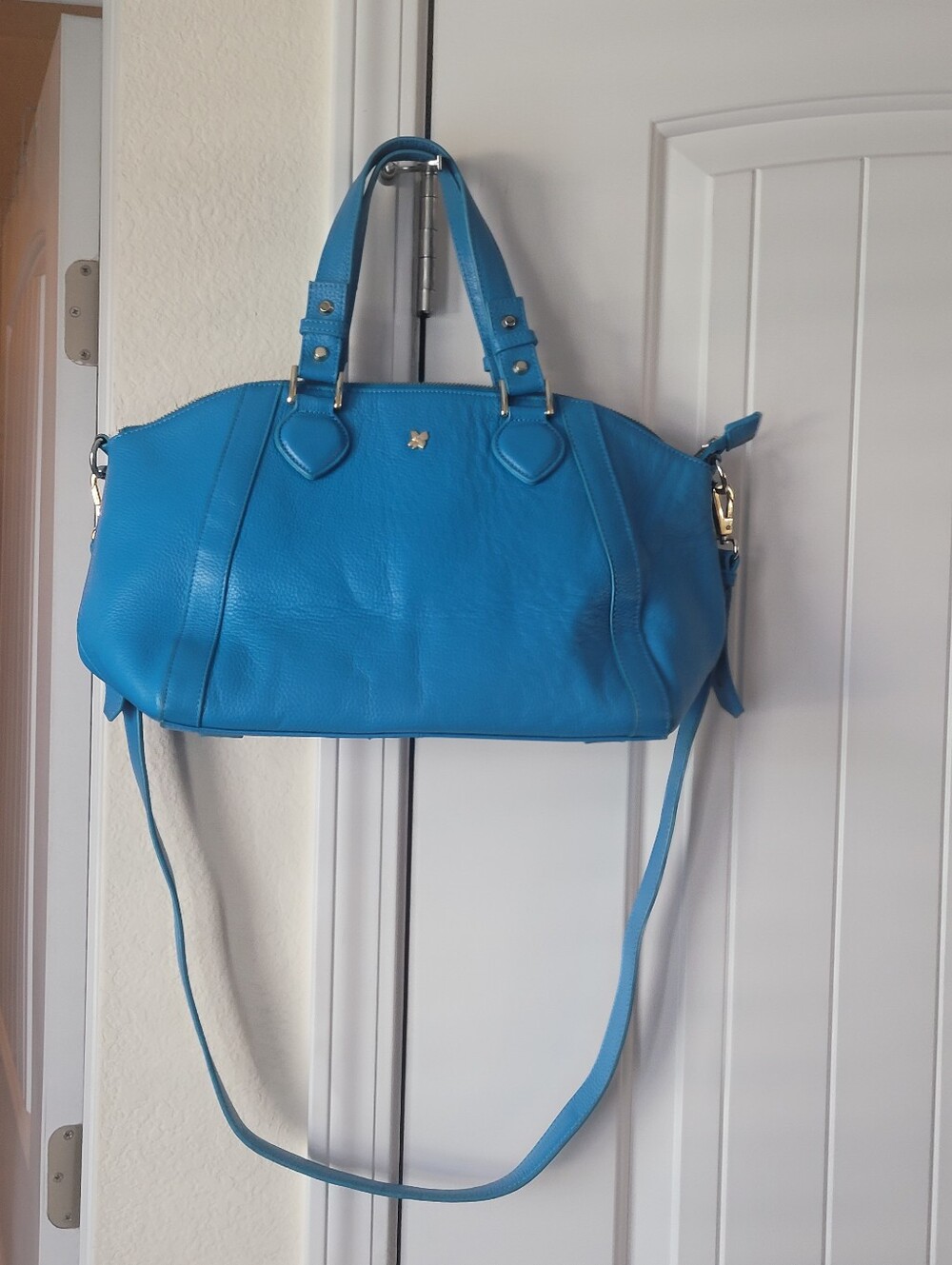 Ora Delphine Hobo Bag in bright turquoise. Excellent Used Condition!